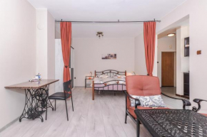 Visit Sofia | Macedonia Square Central Apartment